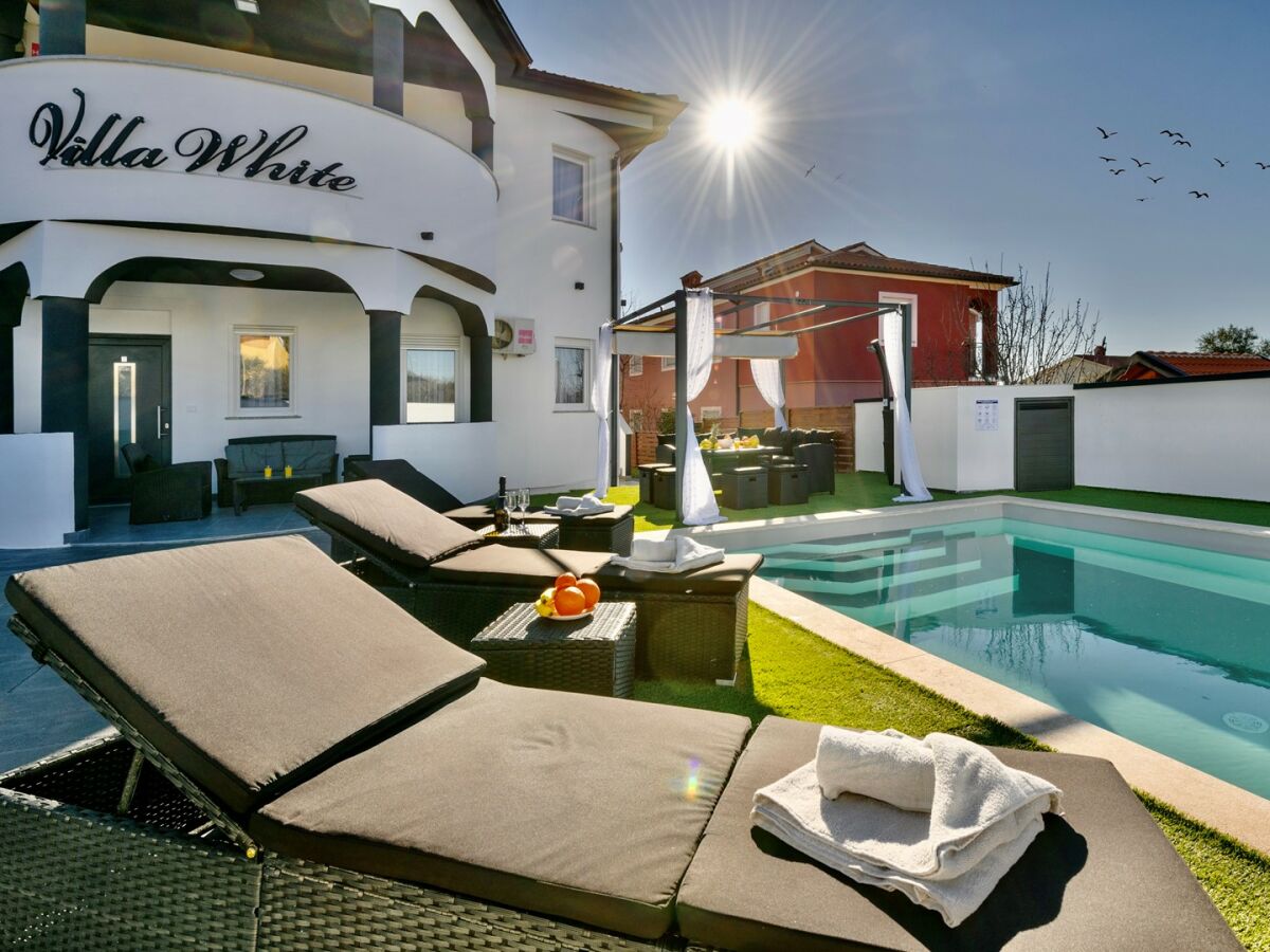 Apartment Complex Villa White - One bedroom A3 - Outdoor photo 4