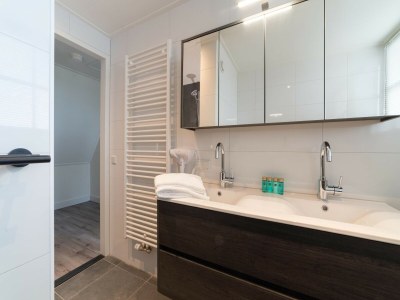 Holiday house Villa in Colijnsplaat near the Sea - Features photo 14