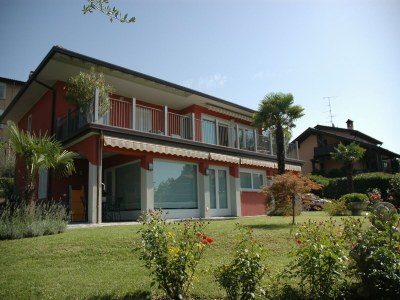 Villa Villa in Barasso nahe Lago di Varese in Comerio - Villa