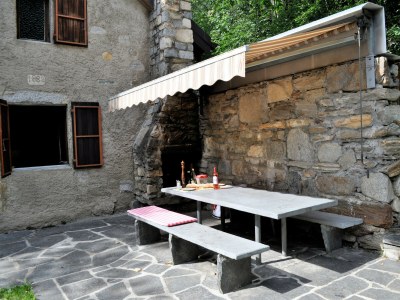 Holiday house Typical, Romantic Tessiner Cottage - Outdoor photo 9