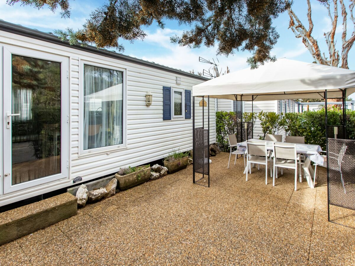 caravan Mobilheim in Var nahe Miramar Strand