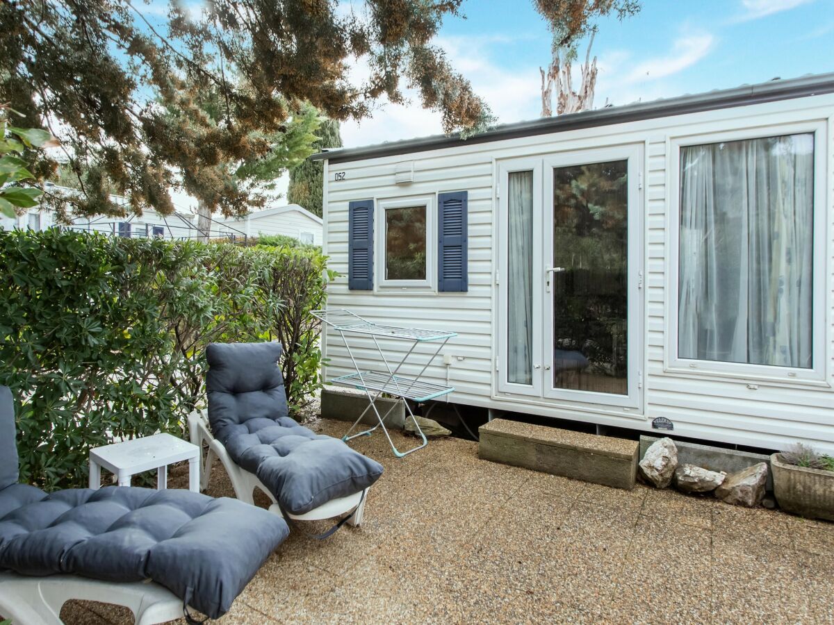 caravan Mobilheim in Var nahe Miramar Strand - Outdoor photo 4