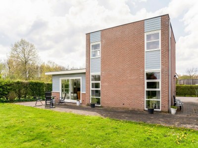 Holiday house Schönes Ferienhaus in Zeewolde mit Pool - Outdoor photo 2