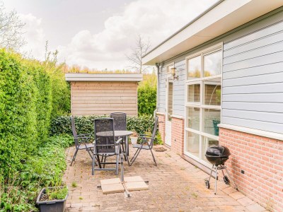 Holiday house Schönes Ferienhaus in Zeewolde mit Pool - Outdoor photo 6