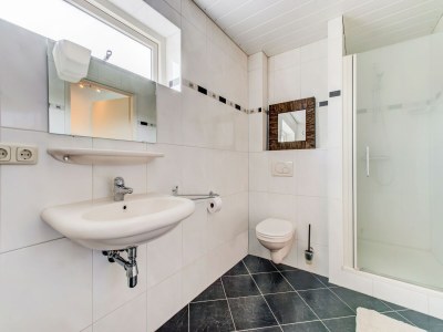 Holiday house Schönes Ferienhaus in Zeewolde mit Pool - Features photo 30