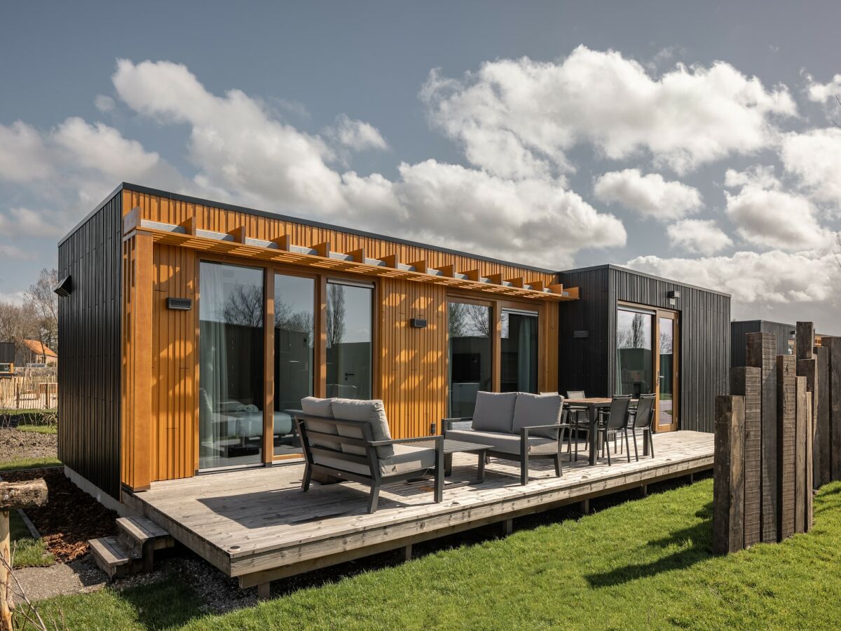 Holiday park Lodge near Brouwersdam & North Sea Beaches