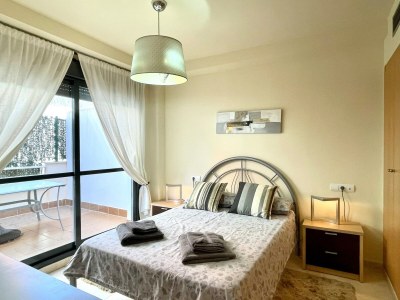 Apartment Apartment near beach with pools and hot tub - Features photo 25