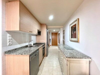 Apartment Apartment near beach with pools and hot tub - Features photo 31