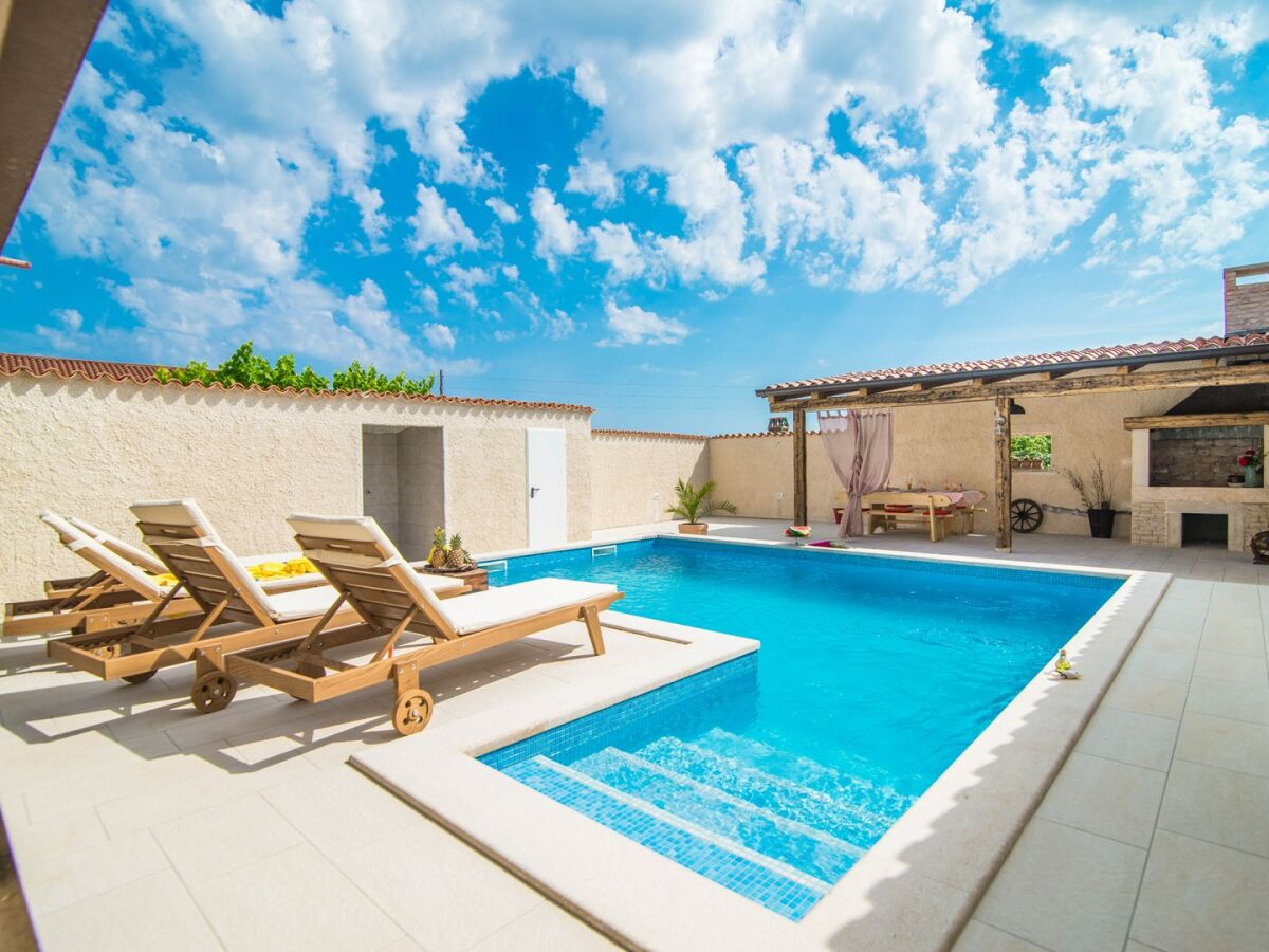 Holiday house Eleonora