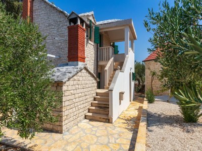 Holiday house Charmante Villa mit Schwimmbad - Outdoor photo 10