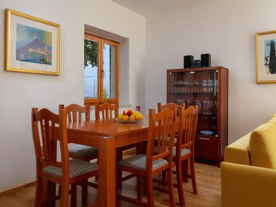 Holiday house Charmante Villa mit Schwimmbad - Features photo 11