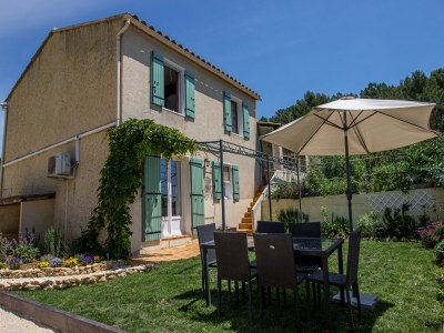 Holiday house Holiday Home in Gargas near Route des Ocres - Outdoor photo 4