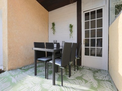 Holiday house Holiday Home in Gargas near Route des Ocres - Outdoor photo 7