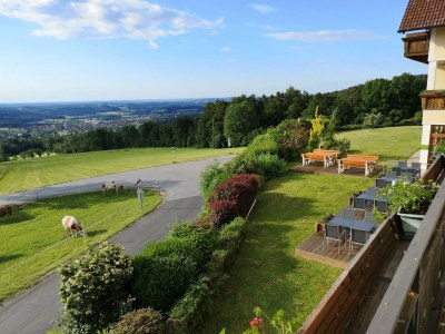 Apartment Neu! Apartment mit Balkon - Outdoor photo 12