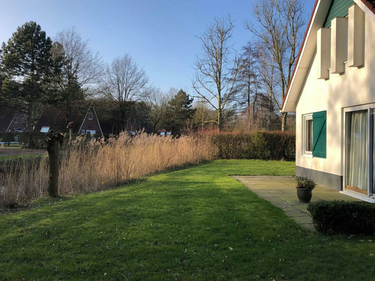 Holiday park Quietly situated country house, near Langweer - Outdoor photo 4