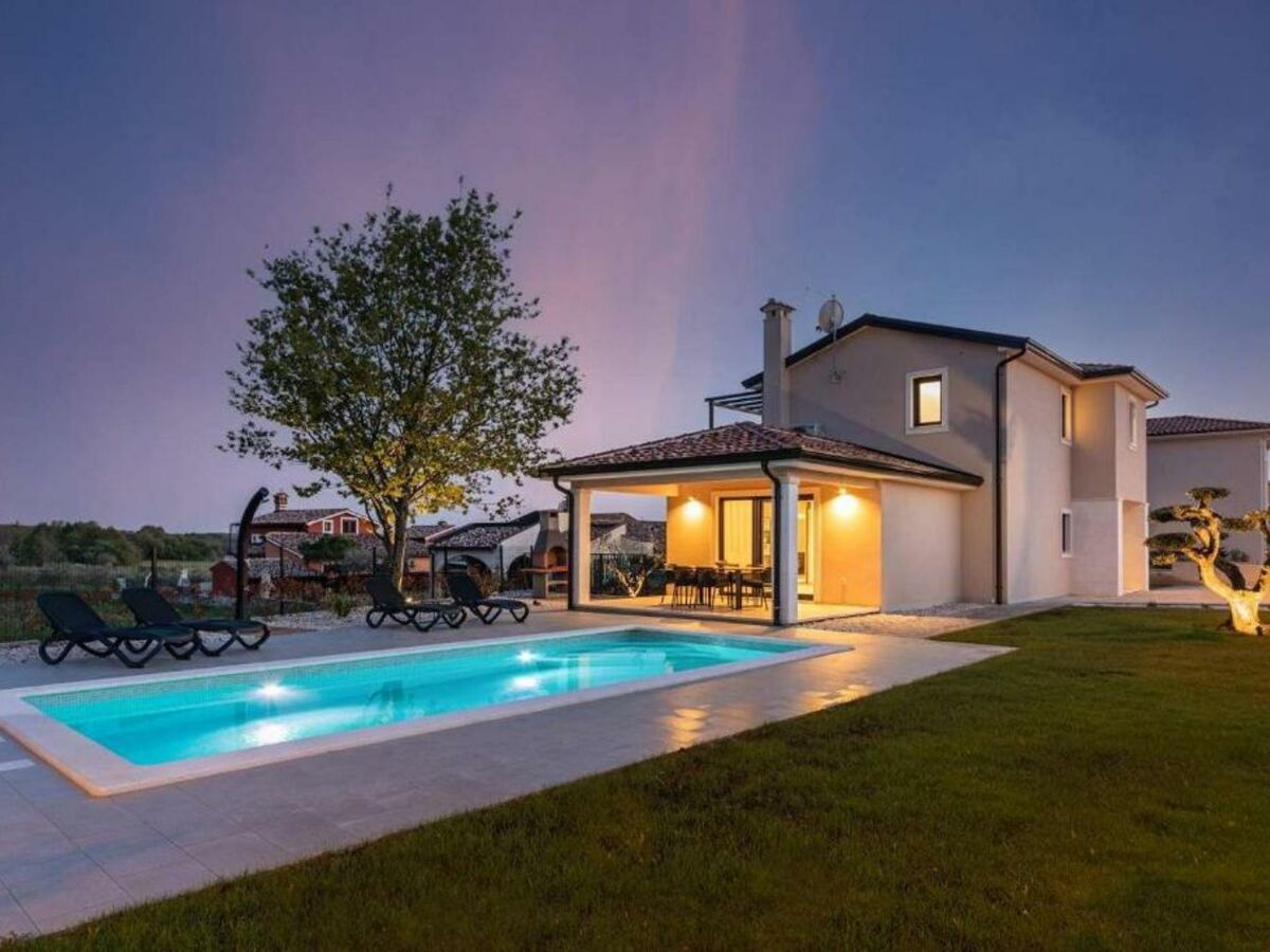 Villa Stefany with pool