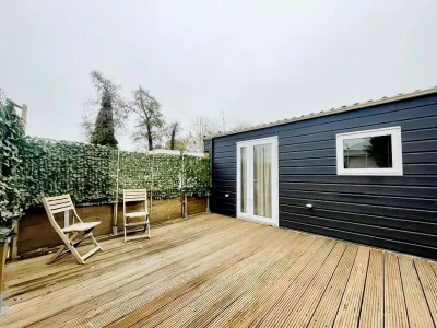 Holiday house Quiet residence with spacious garden near Alkmaar, in the middle of nature - Outdoor photo 4