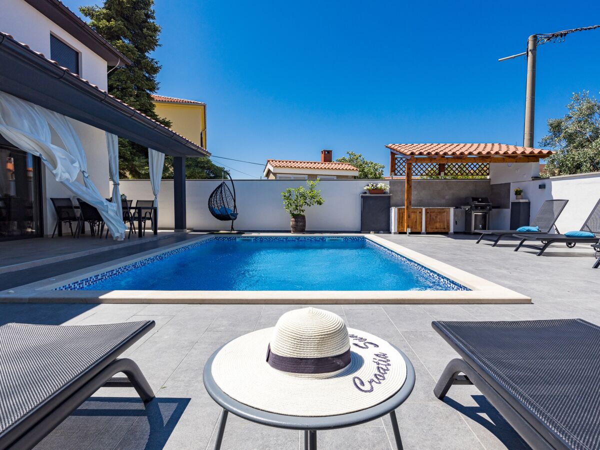 Villa Villa Bavaria with Pool, Jacuzzi, Table Tennis