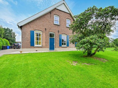 Farmhouse Cozy Countryside Getaway - Outdoor photo 6