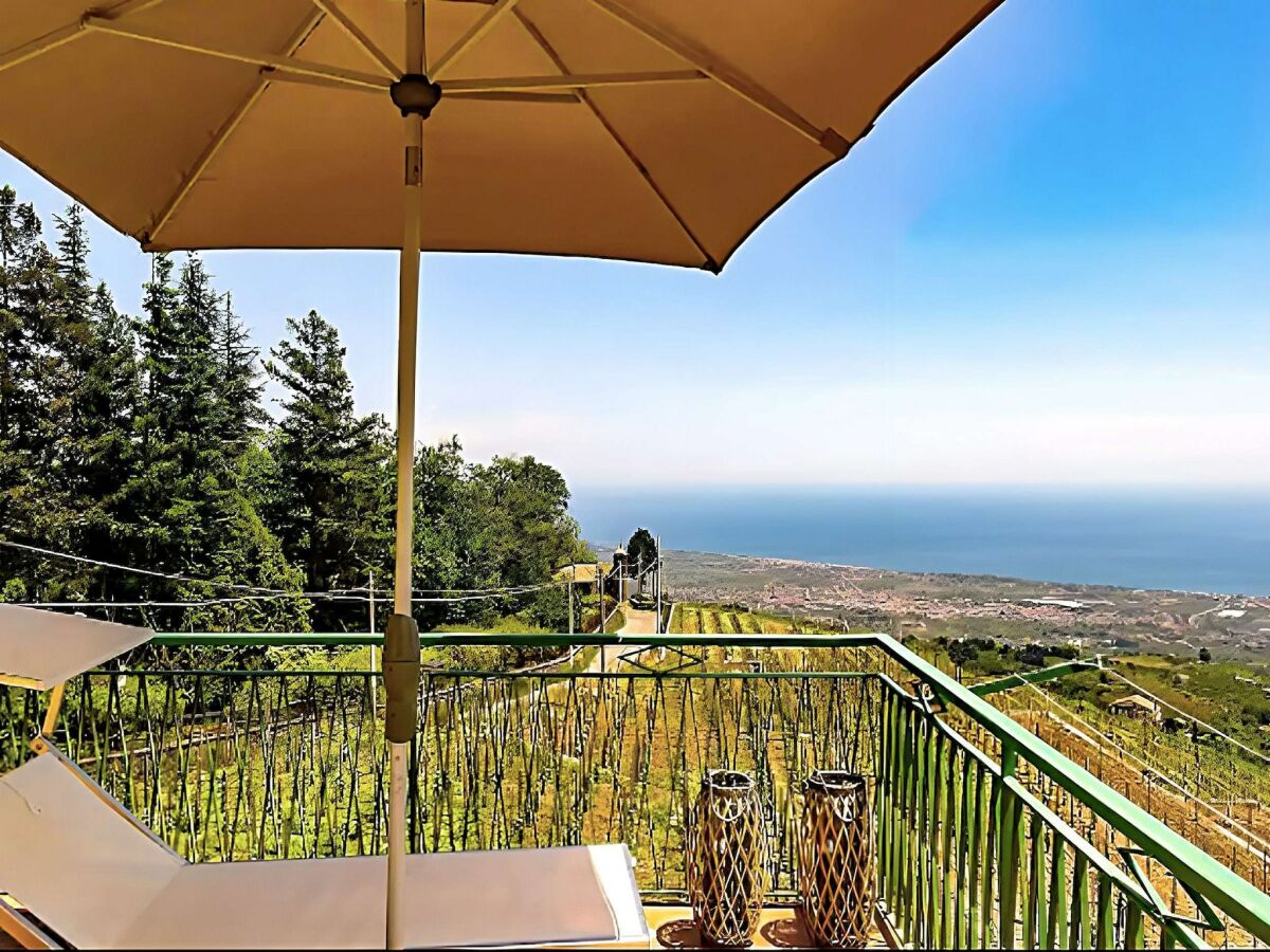Holiday house Belvilla by OYO Charming holiday home with views - Outdoor photo 5