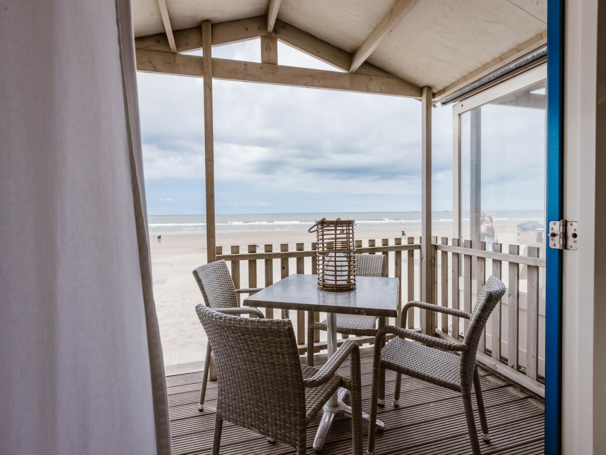 Holiday park Beach House in Wijk aan Zee with Sea Views - Outdoor photo 2