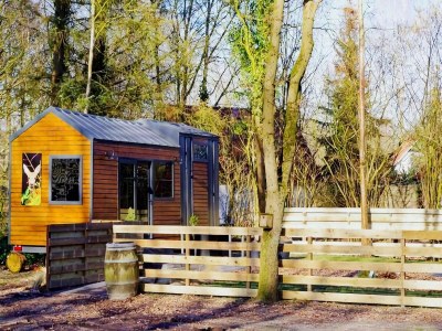 Holiday house Tiny House in Hoogersmilde mit Garten und Parkplatz - Outdoor photo 6