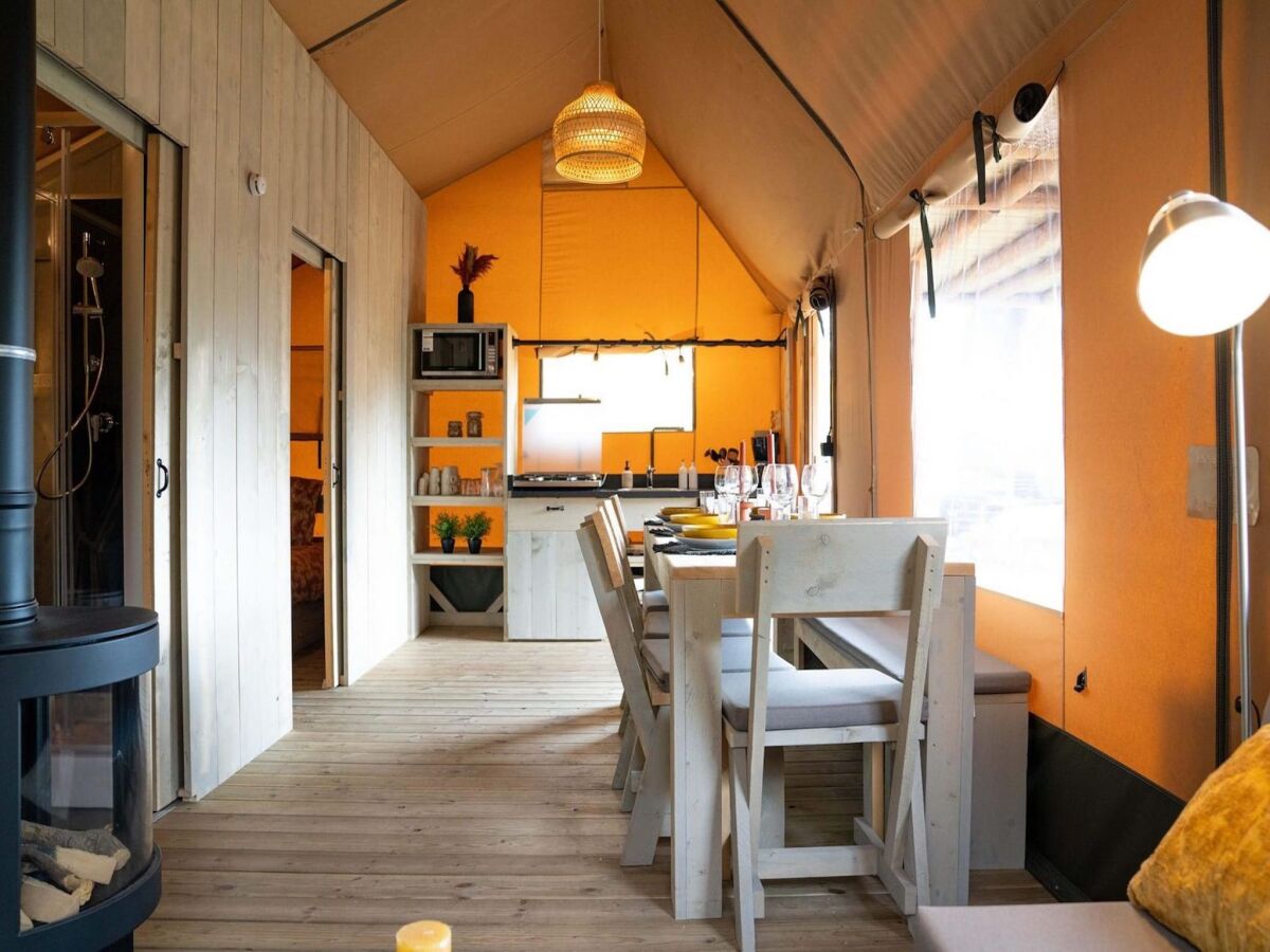 Holiday park Glamping Tent by Lake De Rhederlaag