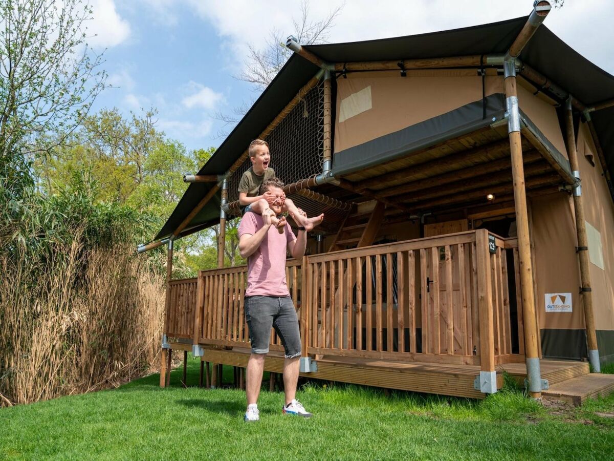 Holiday park Glamping Tent by Lake De Rhederlaag - Outdoor photo 3