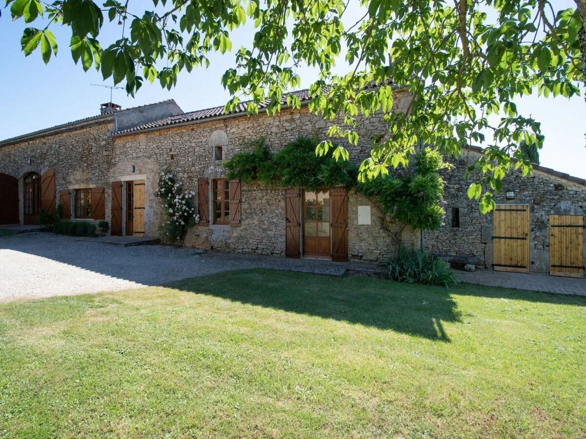 Holiday house Sauveterre Pool Escape