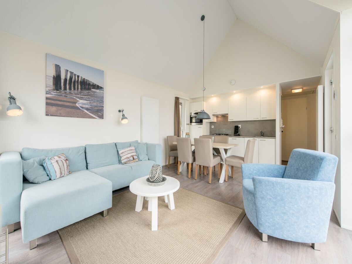 Holiday park Modernes Chalet in Küstennähe