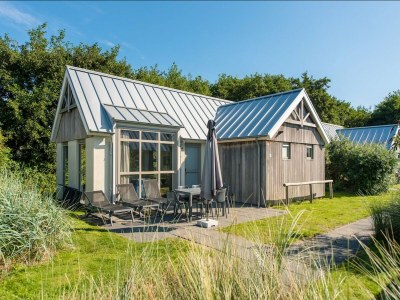 Holiday park Modernes Chalet in Küstennähe - Outdoor photo 3