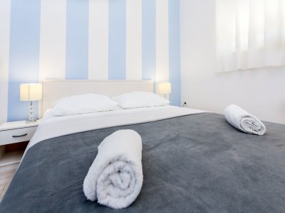 Apartment Apartments Magdales - Two Bedroom Apartment with Balcony A1 - Features photo 12