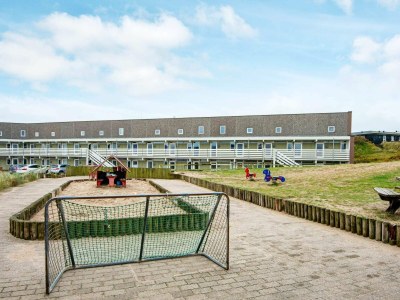 Holiday park 6 person holiday home in Ringkøbing - Outdoor photo 8