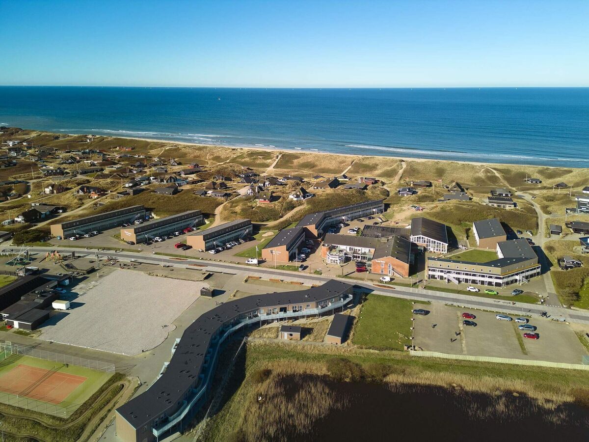 Holiday park 6 person holiday home in Ringkøbing - Outdoor photo 4