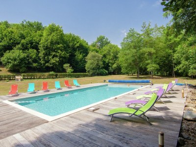 Holiday house Holiday home near river with pool - Outdoor photo 9