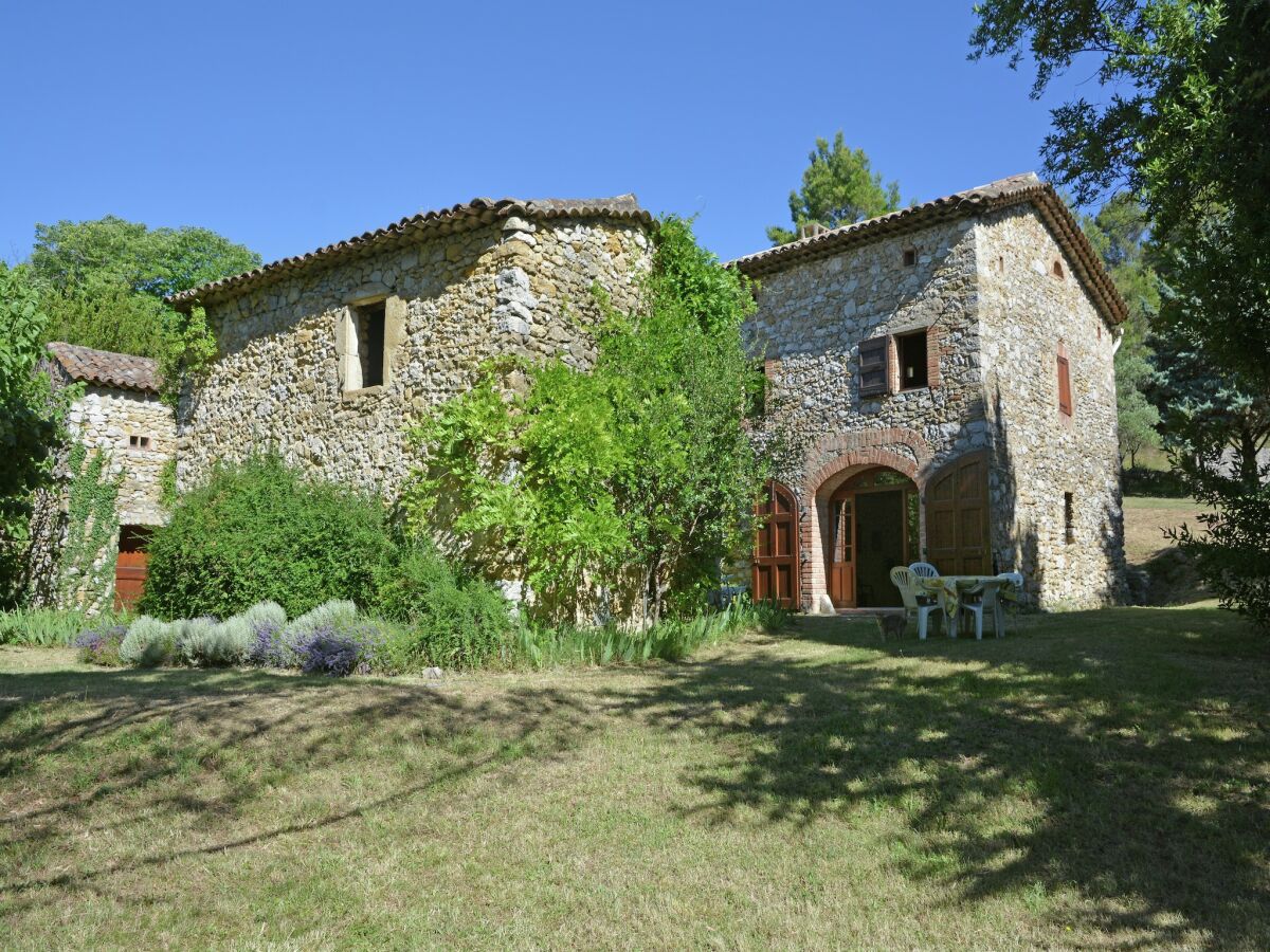 Villa Villa in Bagard with Garden, BBQ, Garden Furniture, Playroom