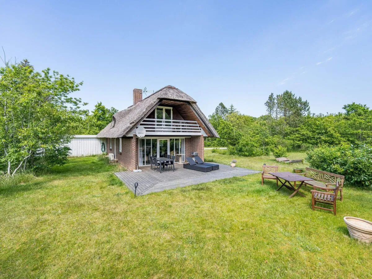 Holiday house 6 person holiday home in Henne