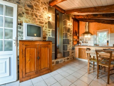 Holiday house Holiday Home Saint-Beauzire near Pauillac Castle - Features photo 11