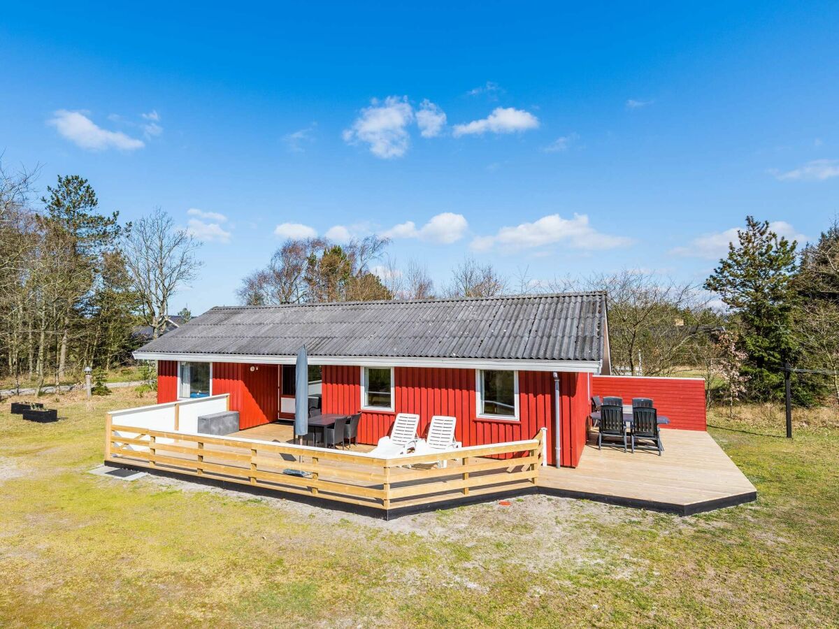 Holiday house 5 person holiday home in Henne