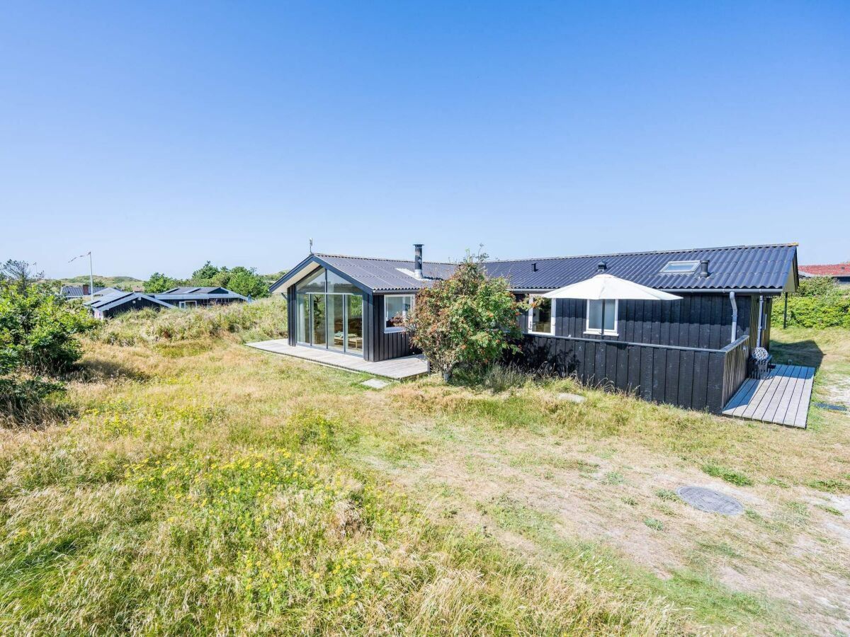 Holiday house 6 person holiday home in Henne