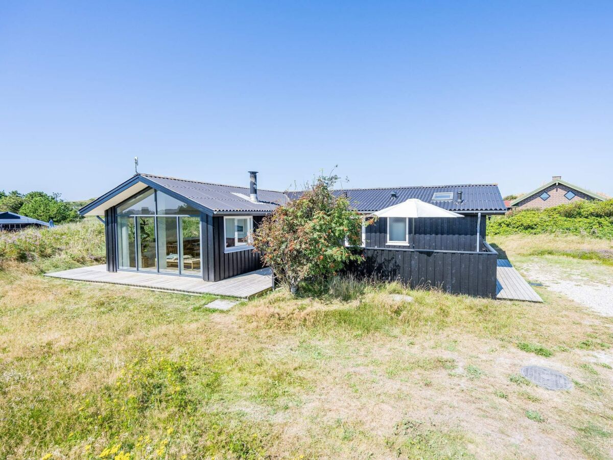 Holiday house 6 person holiday home in Henne - Outdoor photo 3