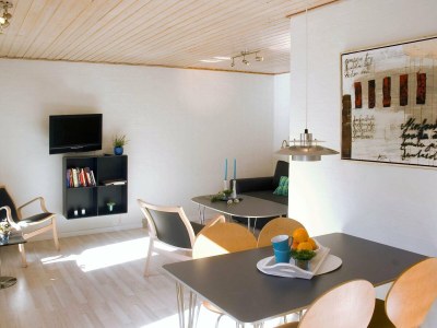 Holiday park 4 Personen Ferienhaus in Allinge - Outdoor photo 9