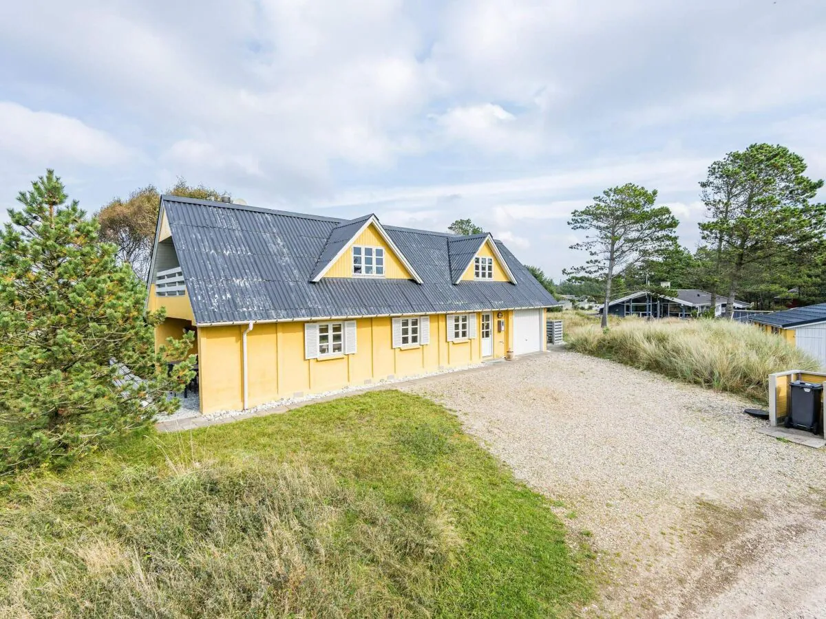 Holiday house 6 person holiday home in Vejers Strand - Outdoor photo 3