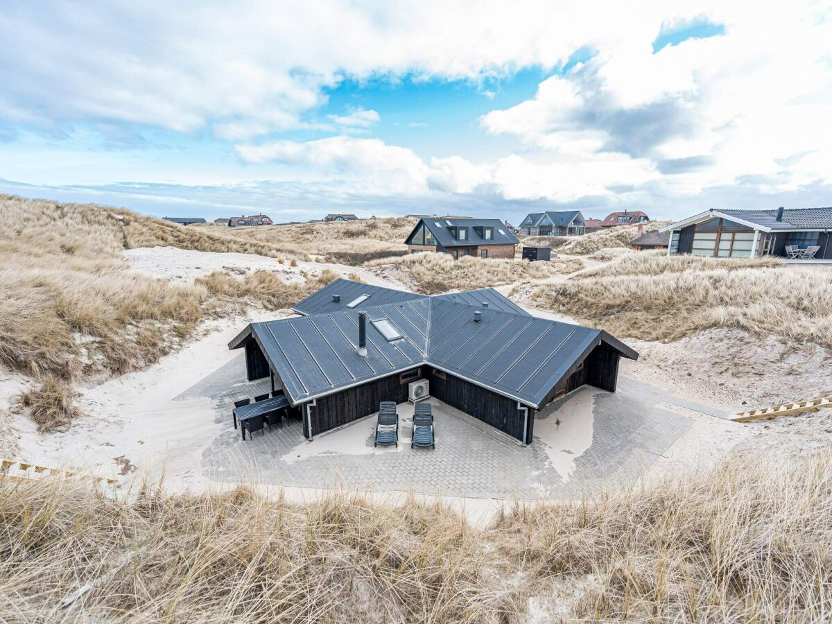 Holiday house 6 person holiday home in Henne - Outdoor photo 2