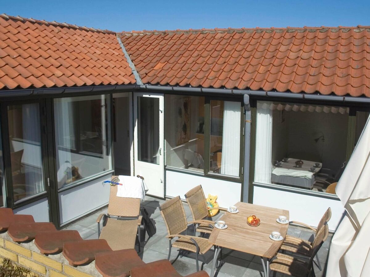 Holiday park 6 person holiday home in Allinge - Outdoor photo 2