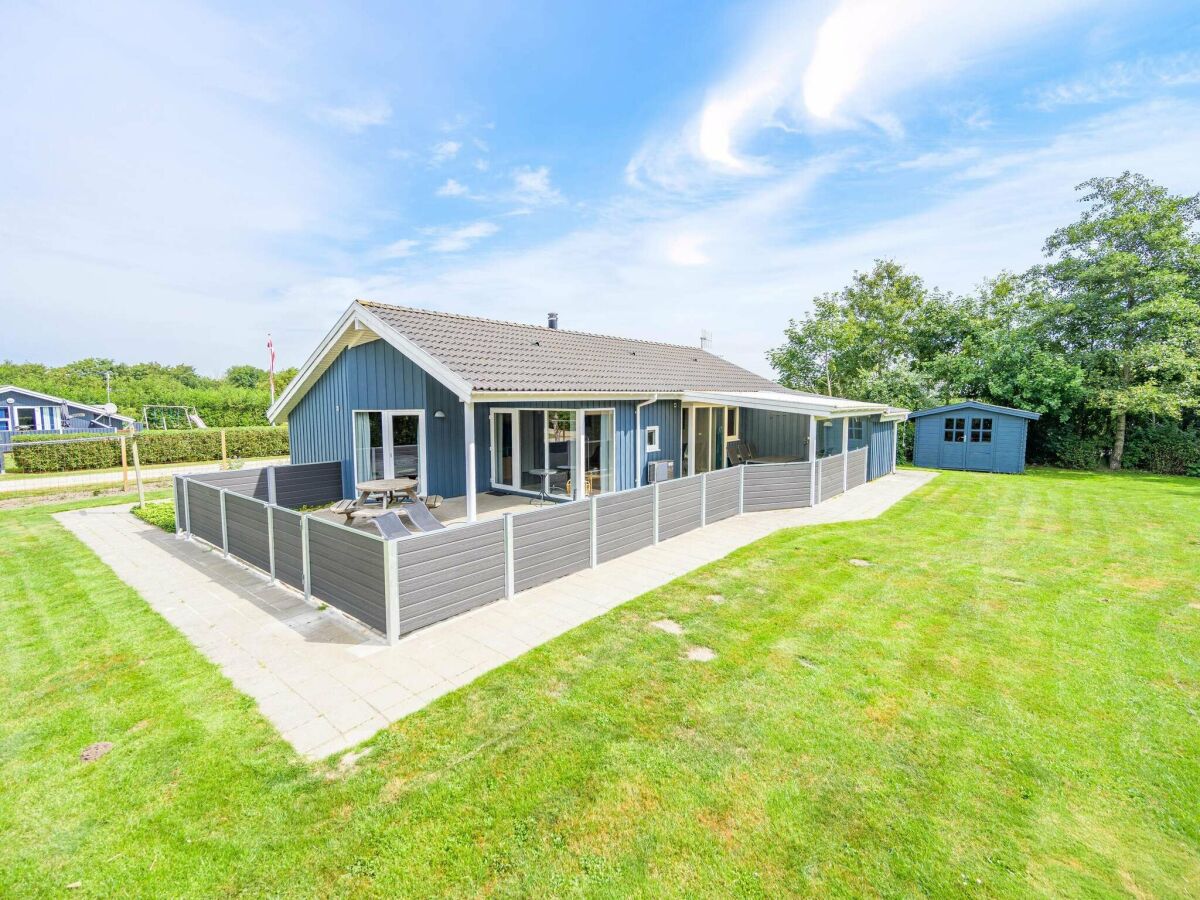 Holiday house 6 person holiday home in Hemmet