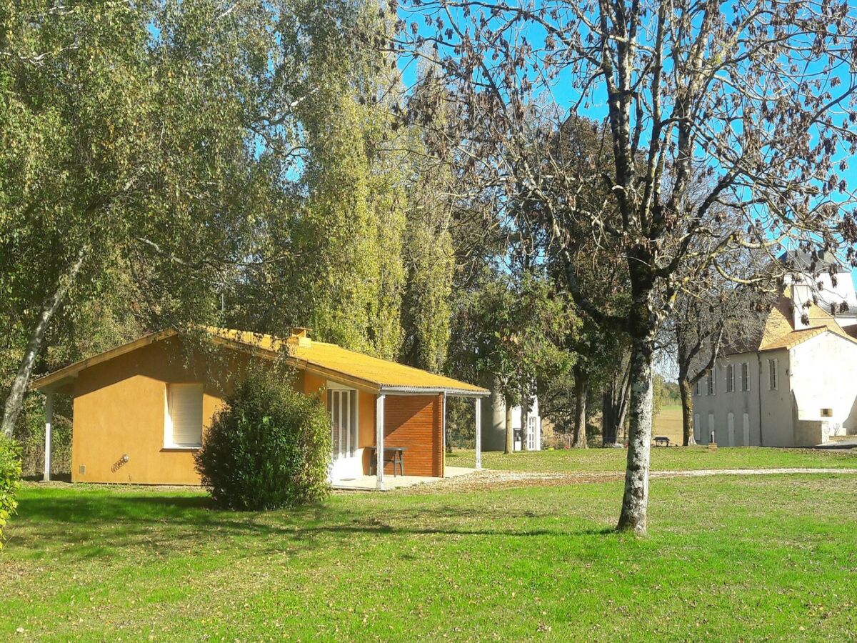 Holiday house Lovely cottage in Sauzé-Vaussais with terrace