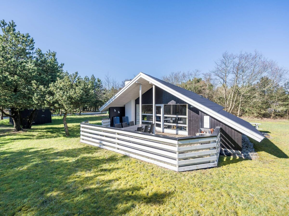 Holiday house Helle Hutte mit uberdachter Terrasse-By Traum