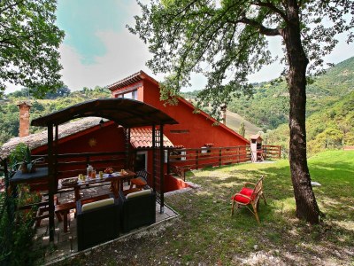 Villa Geräumige Villa in Fabriano mit Swimmingpool - Outdoor photo 10