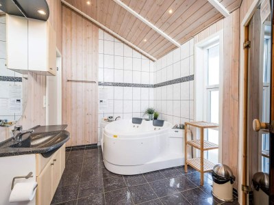 Holiday house 6 person holiday home in Tarm - Outdoor photo 18